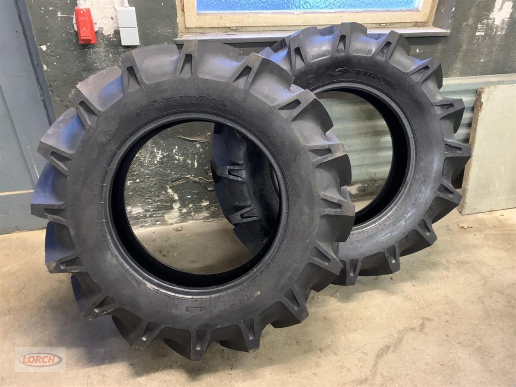 Reifen des Typs Sonstige 2xTiron 12.4x24 6PR, Neumaschine in Trochtelfingen (Bild 1)