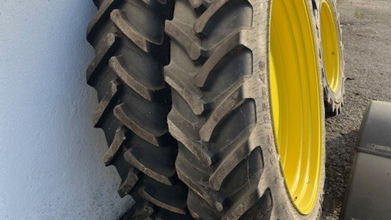 Reifen of the type Sonstige 320/85R32-340/85R46 Alliance, Gebrauchtmaschine in Jelling (Picture 3)