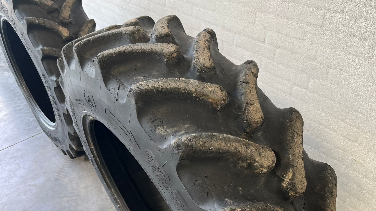 Reifen типа Sonstige 340/85R28, Gebrauchtmaschine в Lintrup (Фотография 2)