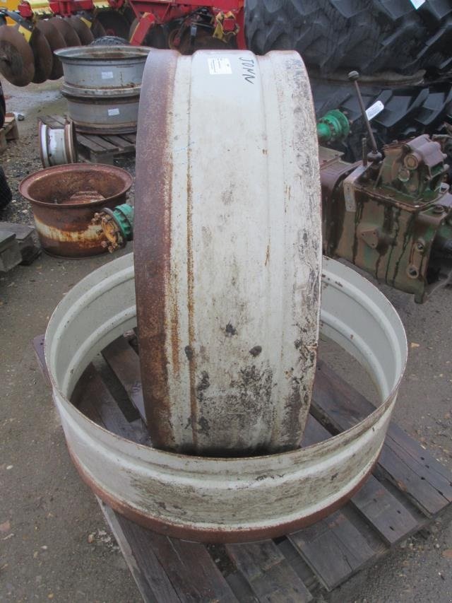 Reifen des Typs Sonstige 38 X 300MM 2 STK, Gebrauchtmaschine in Tim (Bild 2)