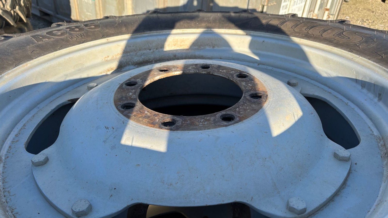 Reifen Türe ait Sonstige 380/90R46 - 320/90x32 Med boltet navplader, Gebrauchtmaschine içinde Glamsbjerg (resim 3)