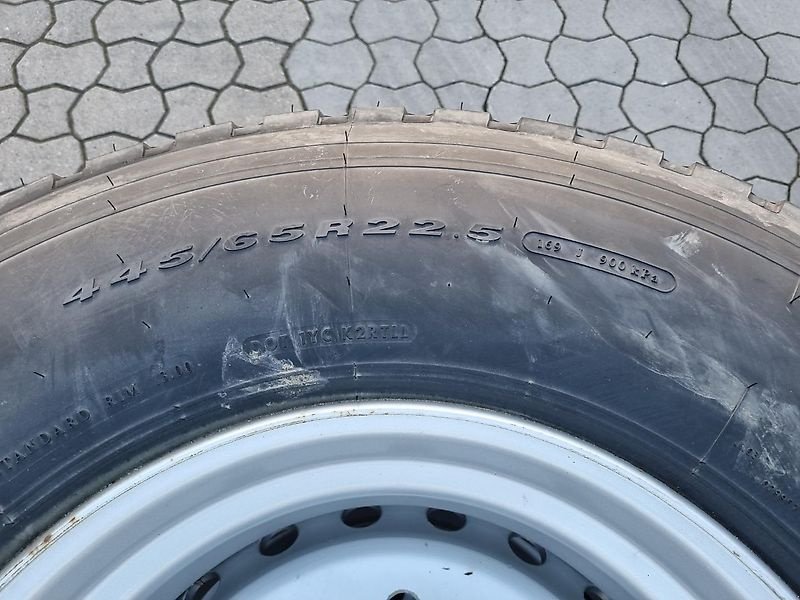 Reifen des Typs Sonstige 445/65 R22,5, Vorführmaschine in Stemwede (Bild 3)