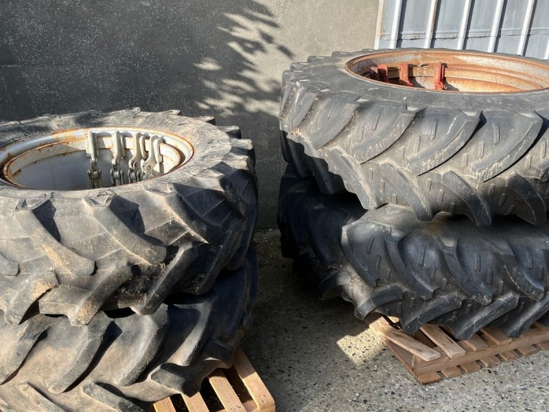 Reifen des Typs Sonstige 520/70R38 + 420/70R28 AP Sæt for/bag, Gebrauchtmaschine in Borre (Bild 1)