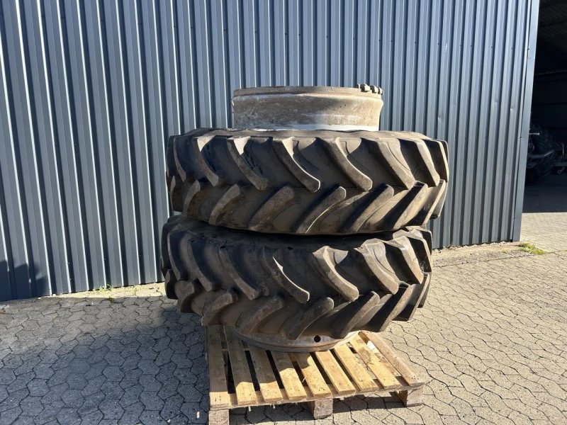 Reifen Türe ait Sonstige 520/85R38., Gebrauchtmaschine içinde Jelling (resim 1)