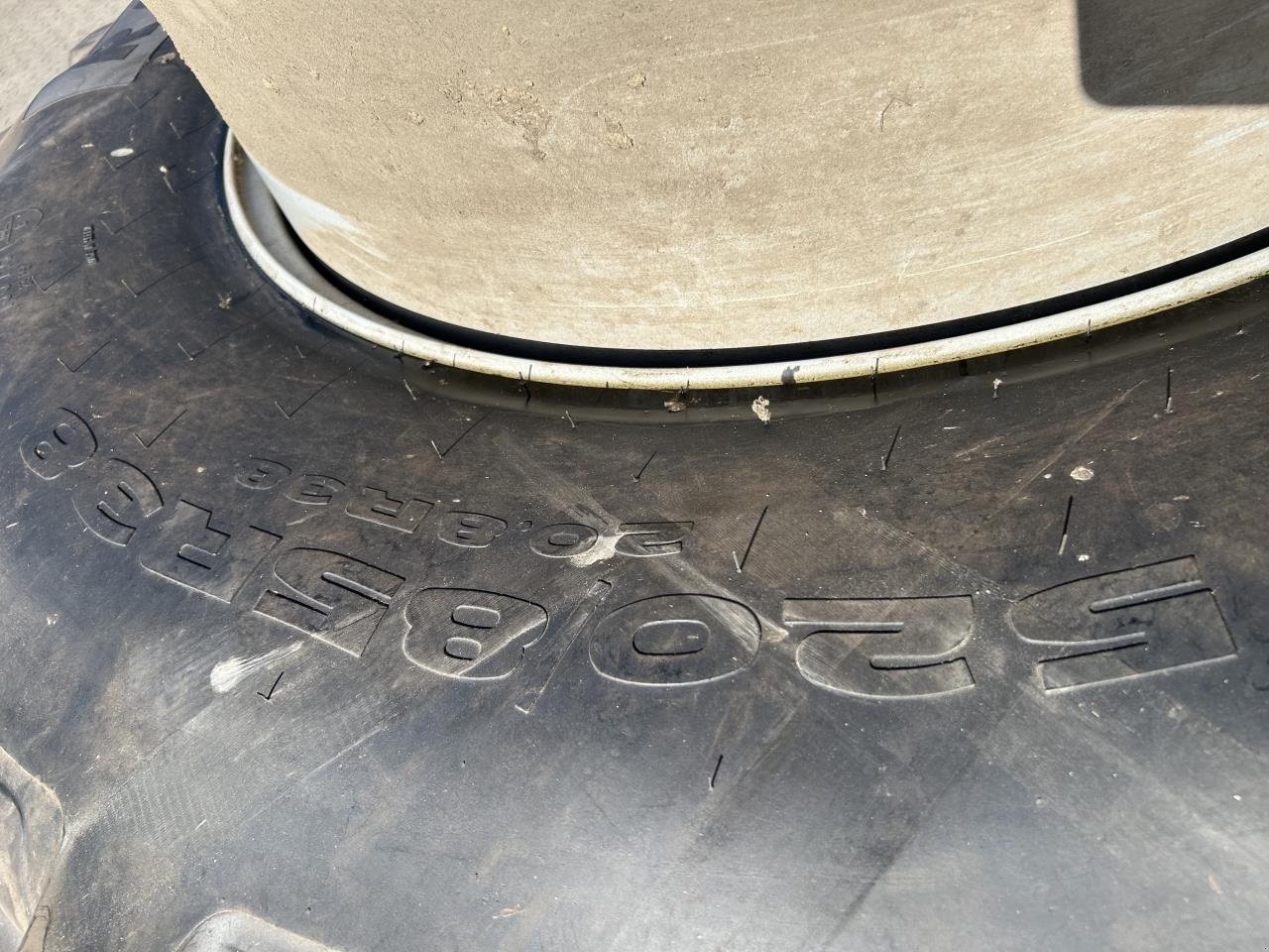 Reifen des Typs Sonstige 520/85R38., Gebrauchtmaschine in Jelling (Bild 3)