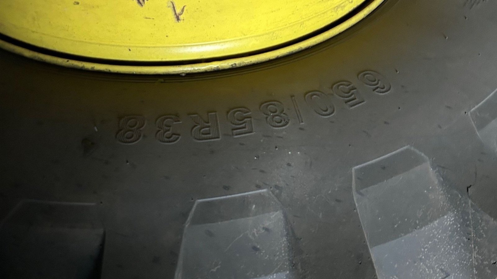 Reifen des Typs Sonstige 650/85R38 650/85/r38, Gebrauchtmaschine in Sunds (Bild 2)