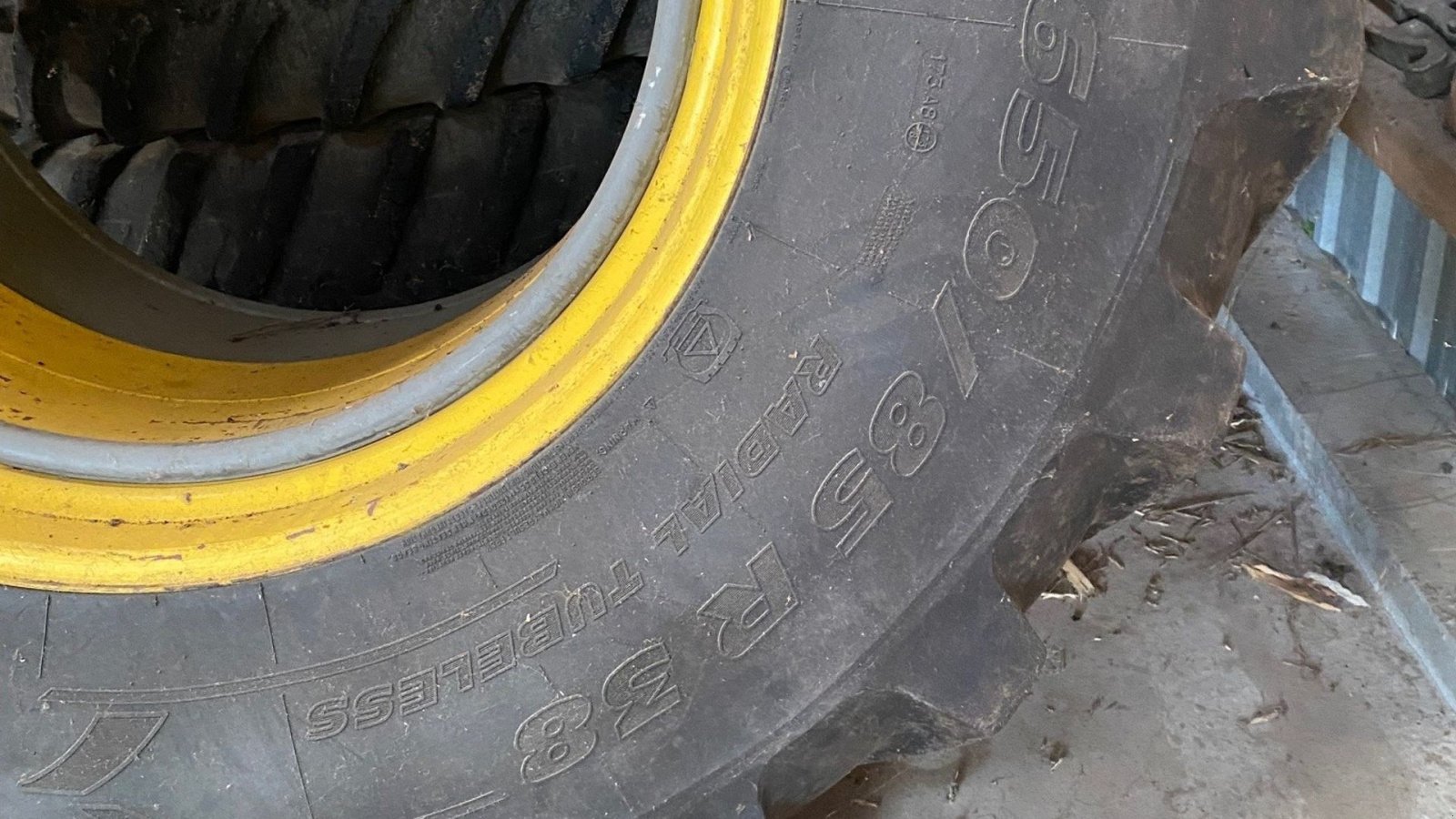 Reifen des Typs Sonstige 650/85R38, Gebrauchtmaschine in Suldrup (Bild 2)