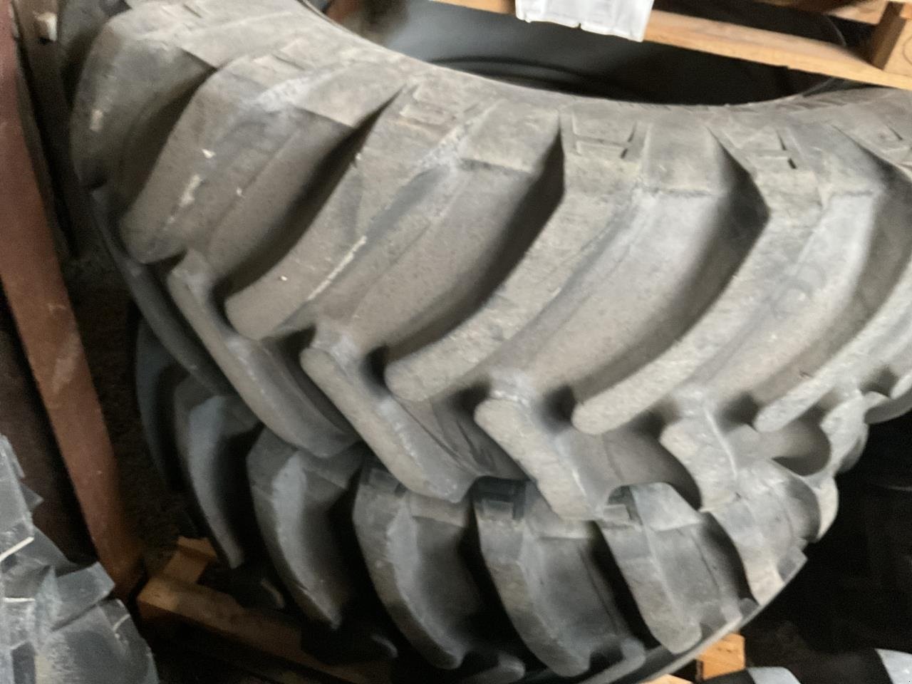 Reifen des Typs Sonstige 710/70 R42, Gebrauchtmaschine in Grindsted (Bild 1)