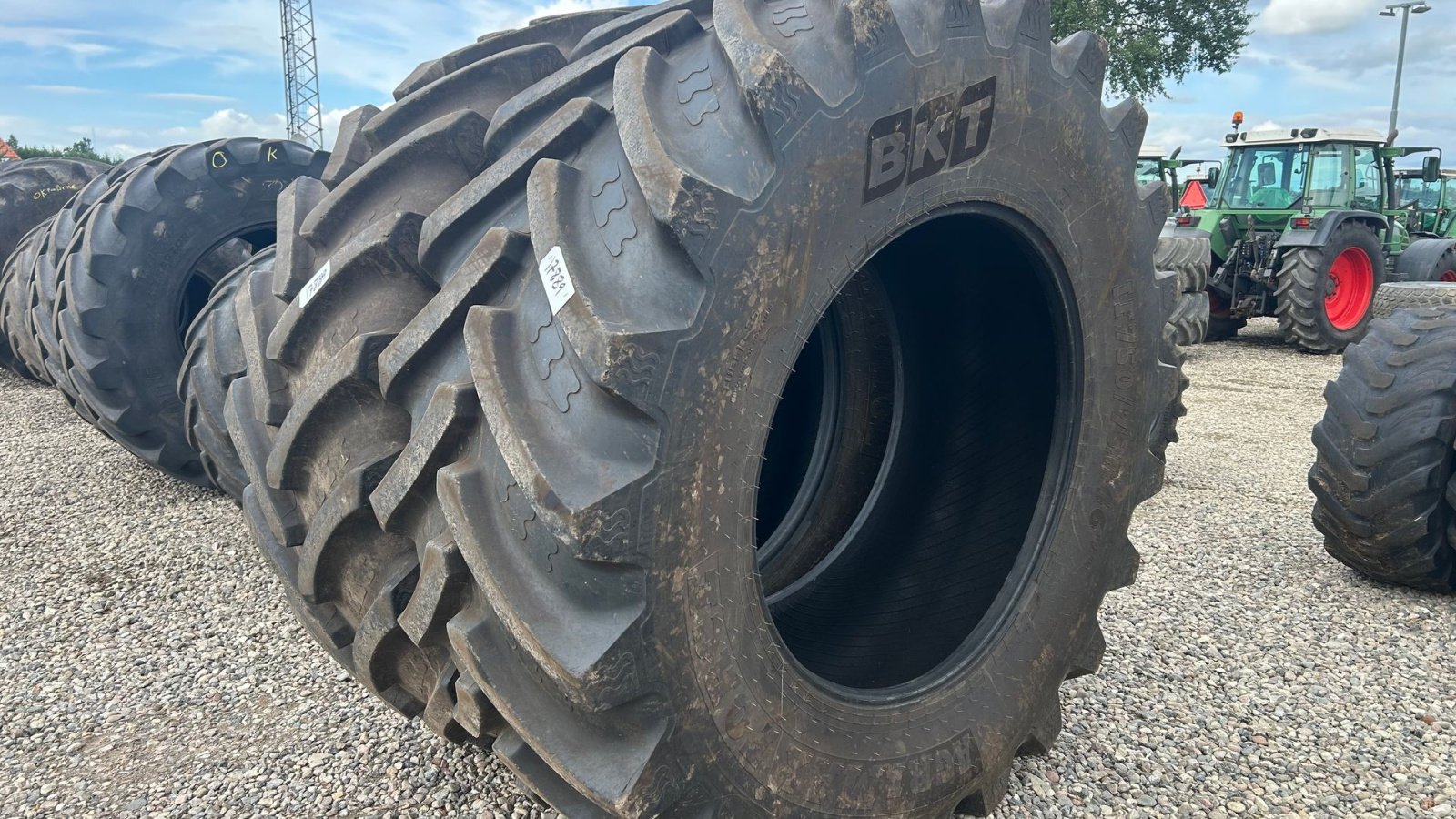 Reifen typu Sonstige BKT 750/75R46 IF, Gebrauchtmaschine v Rødekro (Obrázek 2)