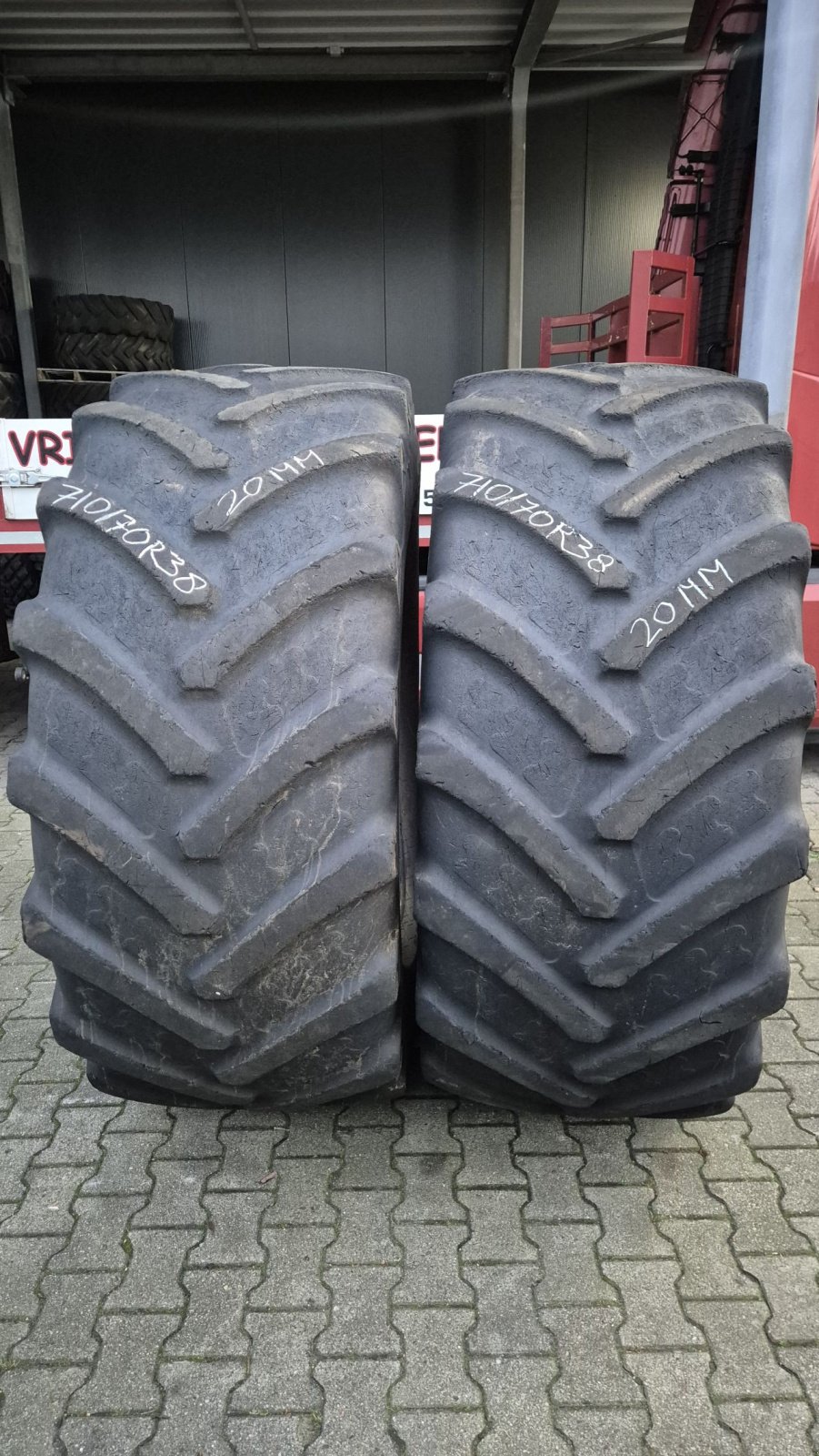 Reifen типа Sonstige BKT Agrimax RT765M 710/70R38 20mm, Gebrauchtmaschine в Schoonebeek (Фотография 3)