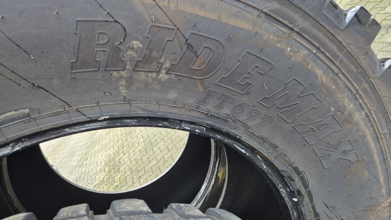 Reifen tipa Sonstige BKT RideMax en Mitas HCM 710/70R42 IND 440/80R34 IND, Gebrauchtmaschine u Schoonebeek (Slika 3)