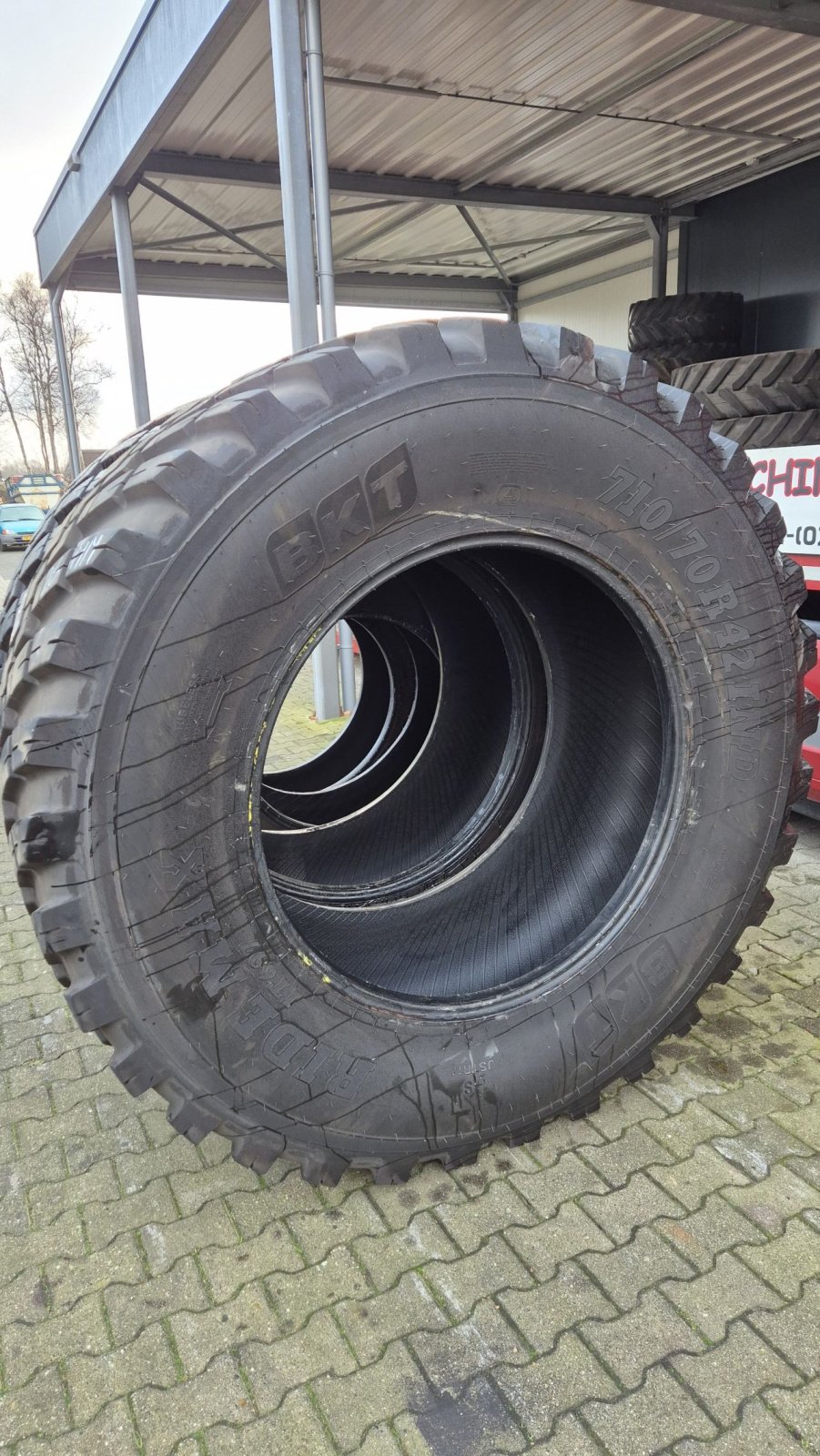 Reifen tipa Sonstige BKT RideMax en Mitas HCM 710/70R42 IND 440/80R34 IND, Gebrauchtmaschine u Schoonebeek (Slika 2)