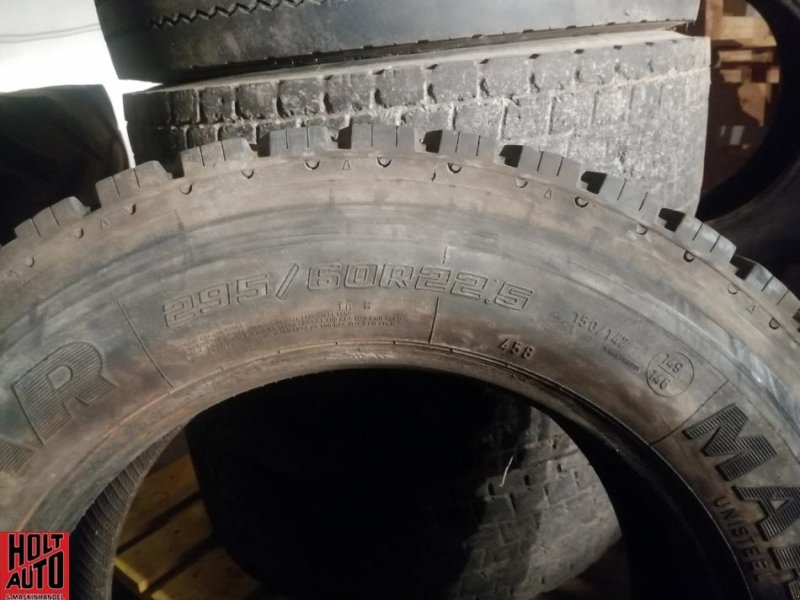Reifen typu Sonstige Brugte dæk 275-60x22.5, Gebrauchtmaschine v Vrå (Obrázek 1)