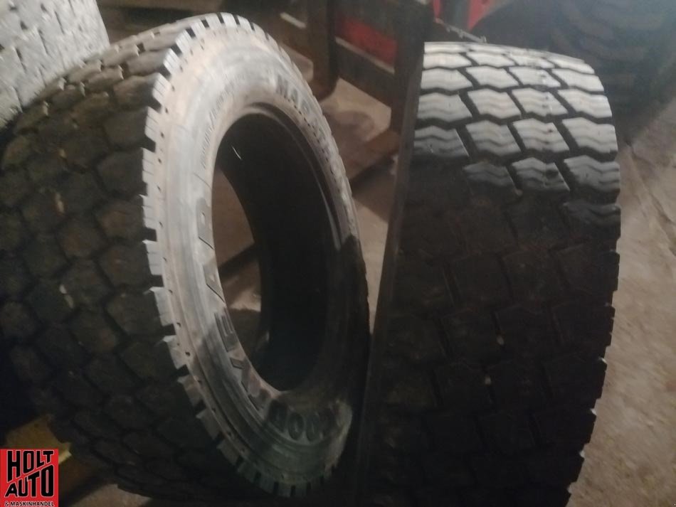 Reifen typu Sonstige Brugte dæk 275-60x22.5, Gebrauchtmaschine v Vrå (Obrázek 2)