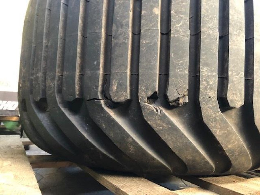 Reifen des Typs Sonstige CEAT FLOATATION T422, Gebrauchtmaschine in Høng (Bild 5)