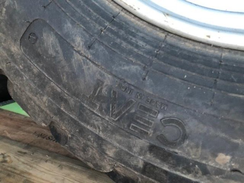 Reifen des Typs Sonstige CEAT FLOATATION T422, Gebrauchtmaschine in Høng (Bild 3)