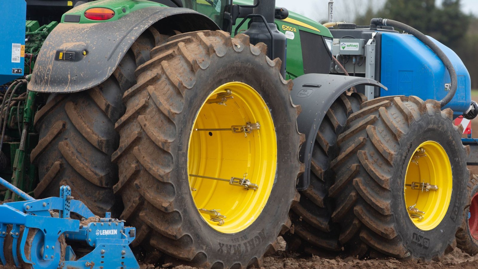 Reifen typu Sonstige Dæk Pakke 4 dæk VF600/70R30 & VF710/70R42 AR3000 Advance, Gebrauchtmaschine v Gävle (Obrázek 5)