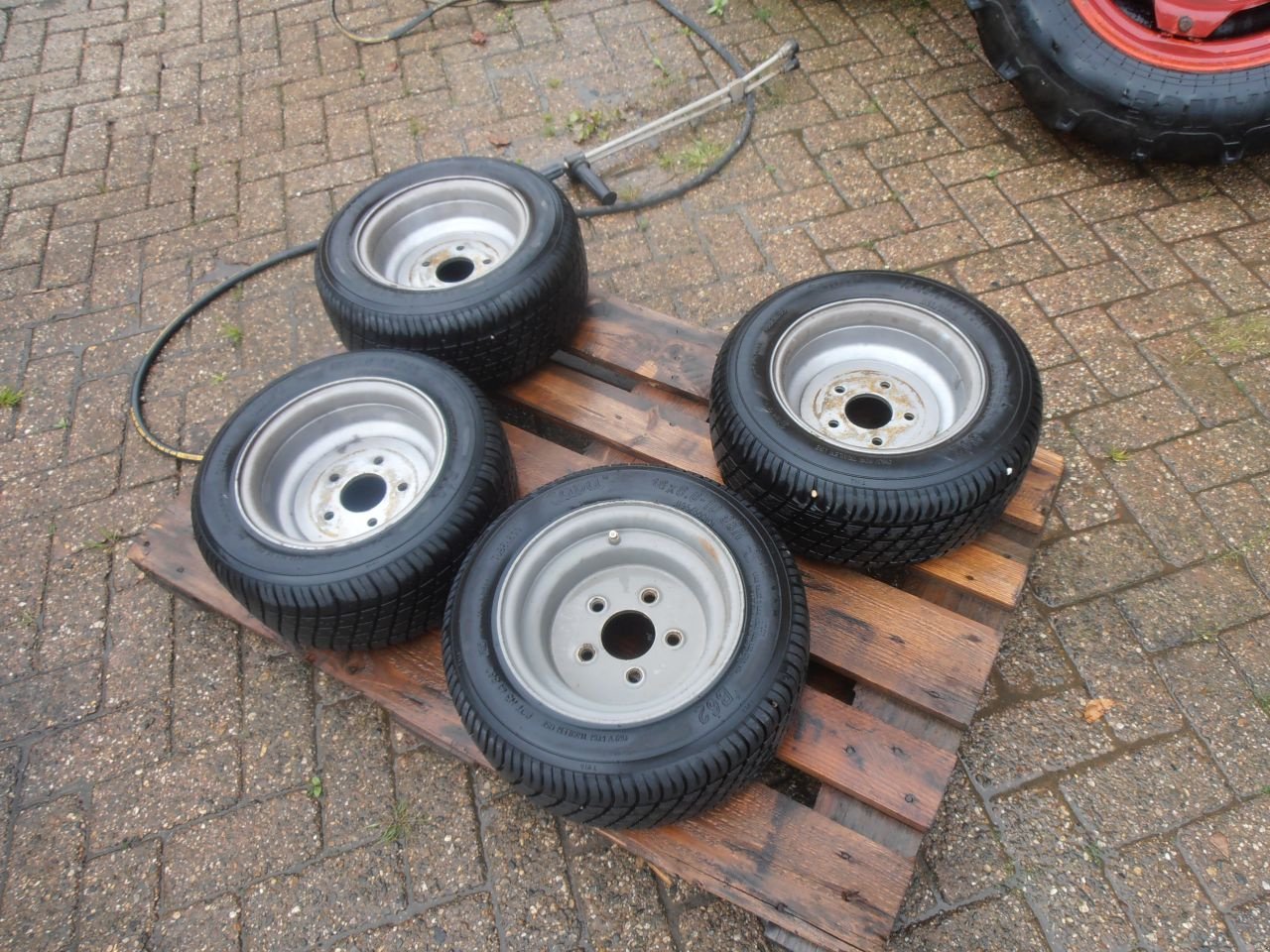 Reifen des Typs Sonstige Div tractor shovel aanhanganger, Gebrauchtmaschine in Kerkdriel (Bild 5)