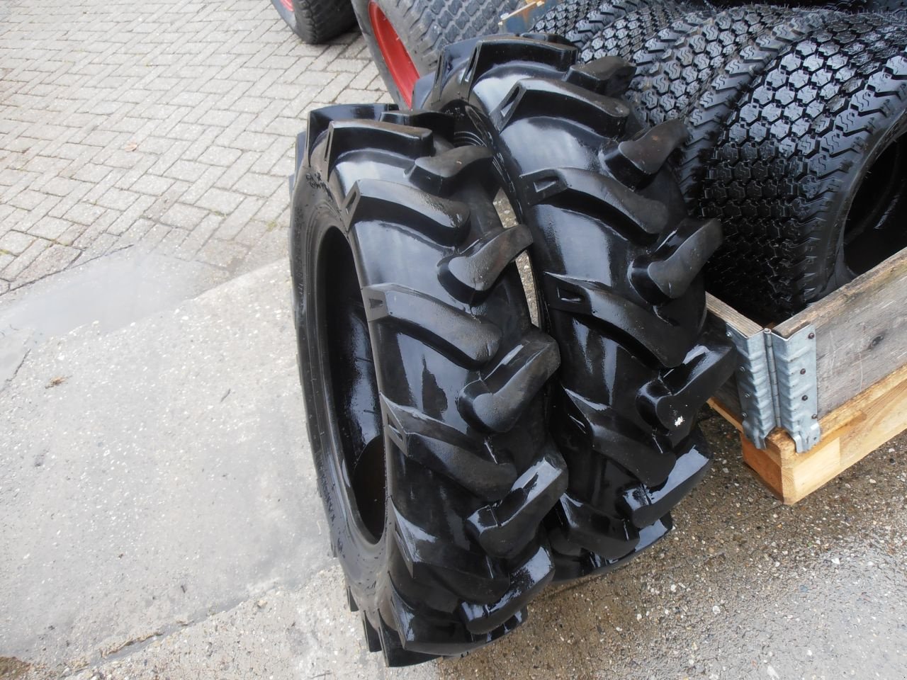 Reifen des Typs Sonstige Div tractor shovel aanhanganger, Gebrauchtmaschine in Kerkdriel (Bild 7)