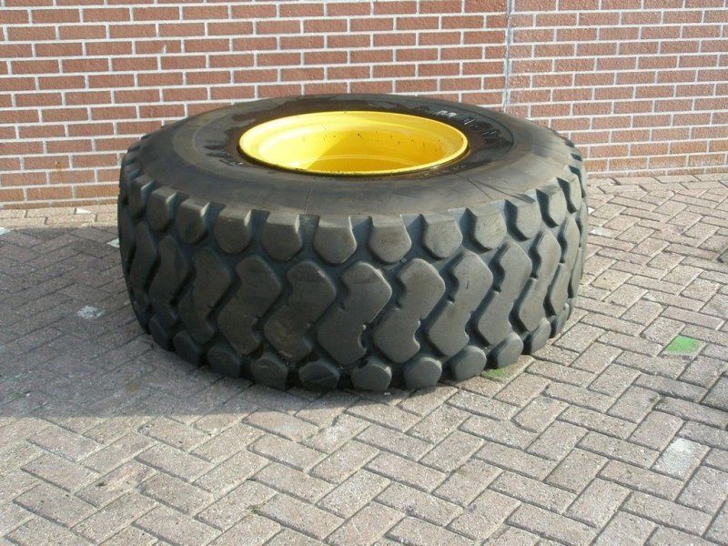 Reifen typu Sonstige Diversen Magna 23.5R25, Gebrauchtmaschine v Barneveld (Obrázek 1)