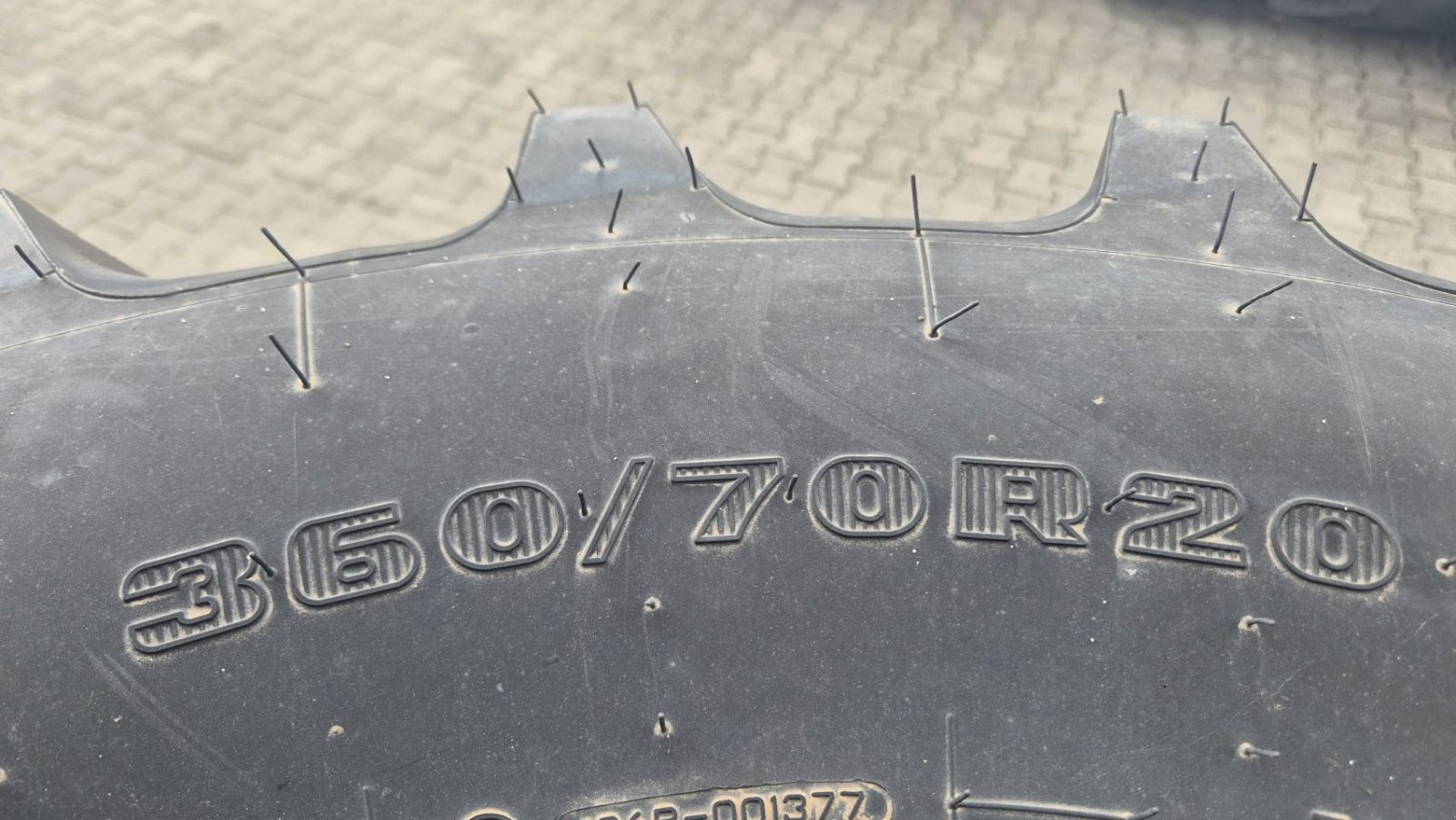 Reifen typu Sonstige Firestone R4000 360/70R20 Nieuw, Gebrauchtmaschine v Schoonebeek (Obrázek 4)