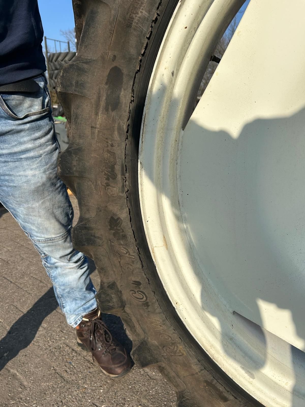 Reifen des Typs Sonstige Ford 10 serie (BKT / Alliance) Cultuurset, Gebrauchtmaschine in Vriezenveen (Bild 4)