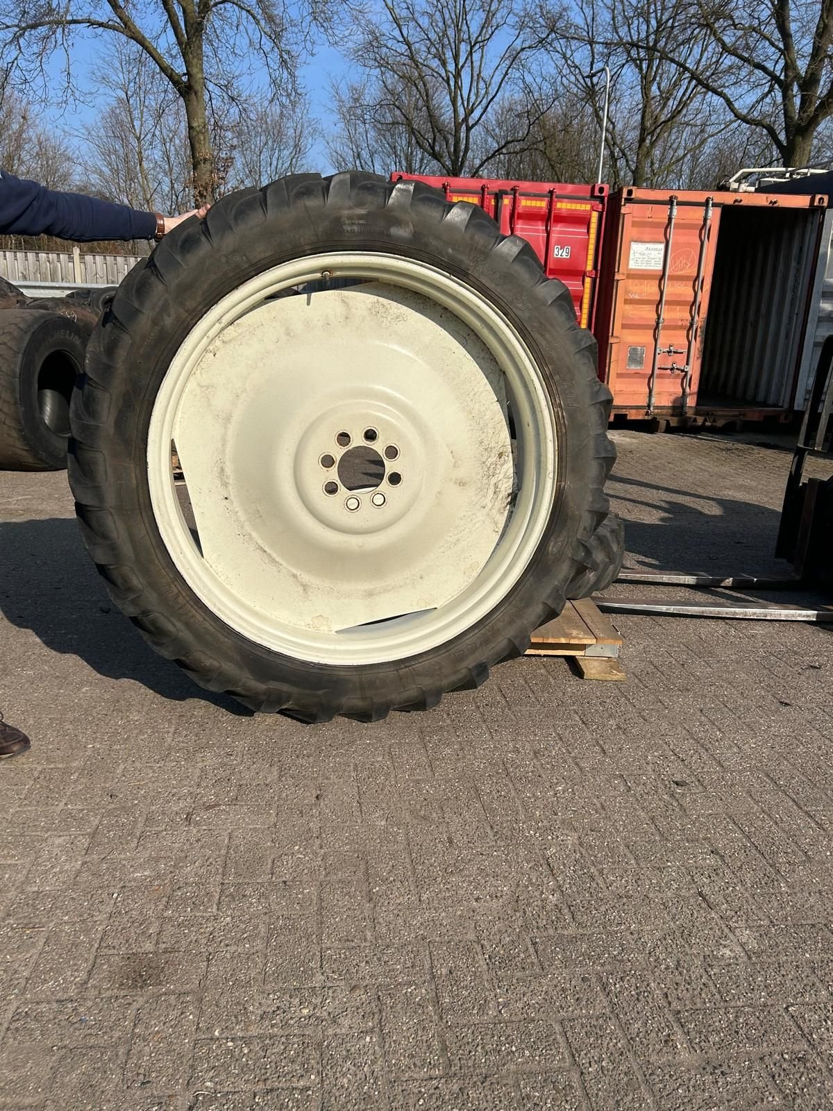 Reifen des Typs Sonstige Ford 10 serie (BKT / Alliance) Cultuurset, Gebrauchtmaschine in Vriezenveen (Bild 5)