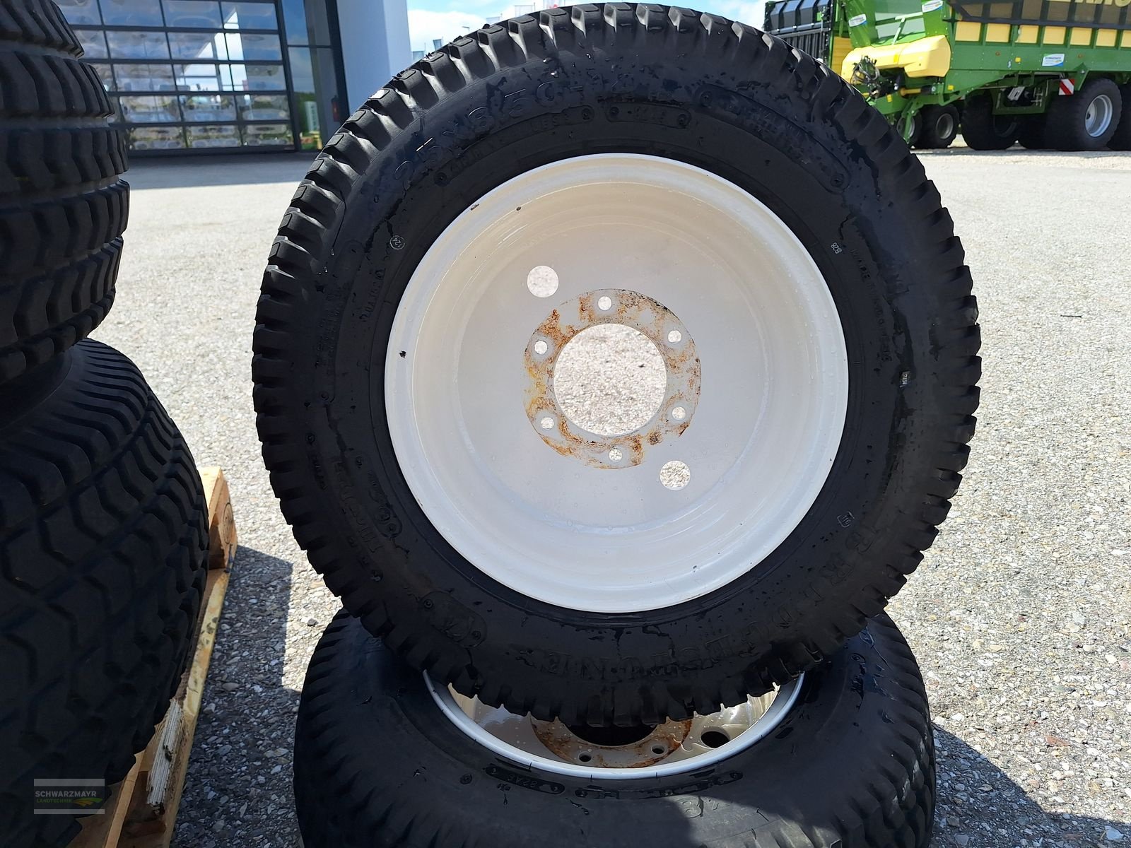 Reifen des Typs Sonstige Iseki Rasenbereifung, Neumaschine in Gampern (Bild 8)