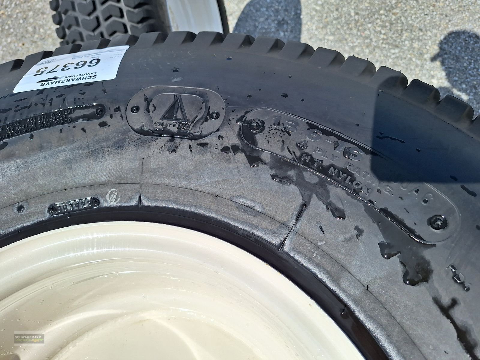 Reifen des Typs Sonstige Iseki Rasenbereifung, Neumaschine in Gampern (Bild 9)