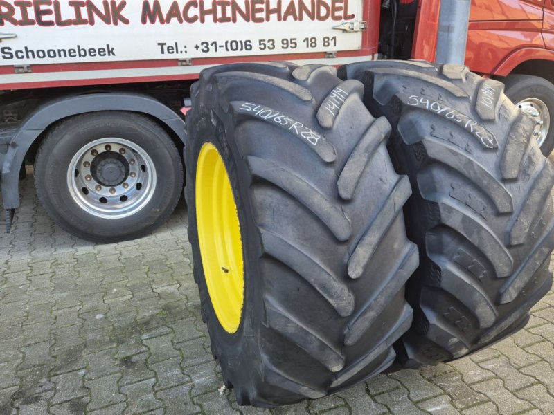 Reifen typu Sonstige JOHN DEERE Bridgestone/BKT 540/65R28 op velgen, Gebrauchtmaschine v Schoonebeek (Obrázok 1)