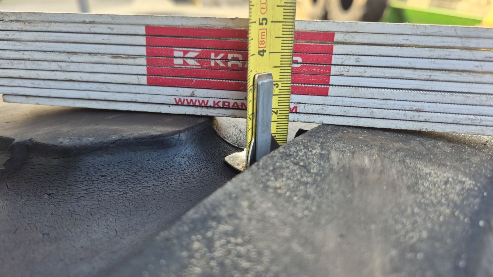 Reifen des Typs Sonstige JOHN DEERE Bridgestone/BKT 540/65R28 op velgen, Gebrauchtmaschine in Schoonebeek (Bild 5)