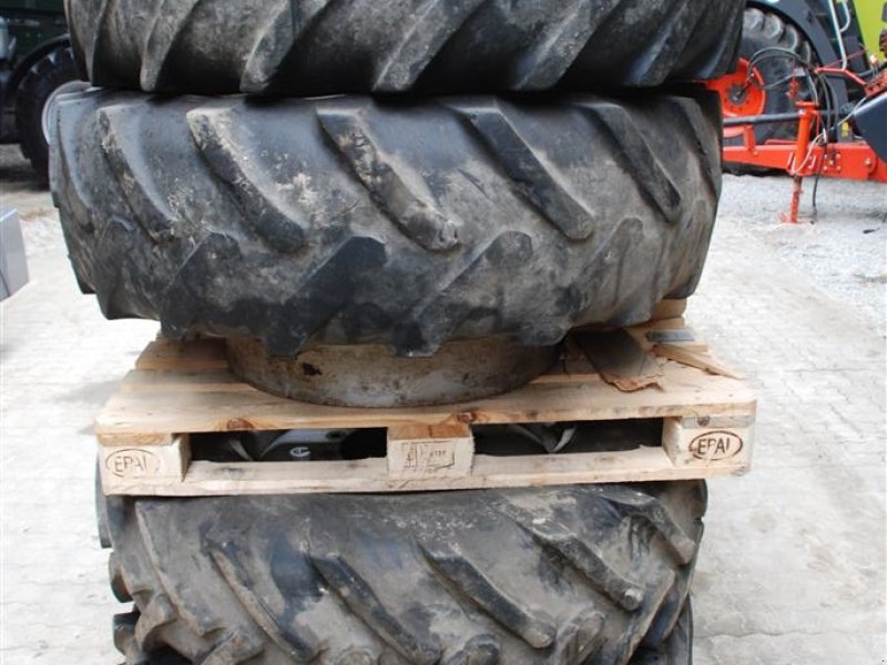 Reifen типа Sonstige Komplet dæk og fælge plus komplet tvillinghjul hele vejen rundt., Gebrauchtmaschine в Grindsted (Фотография 1)
