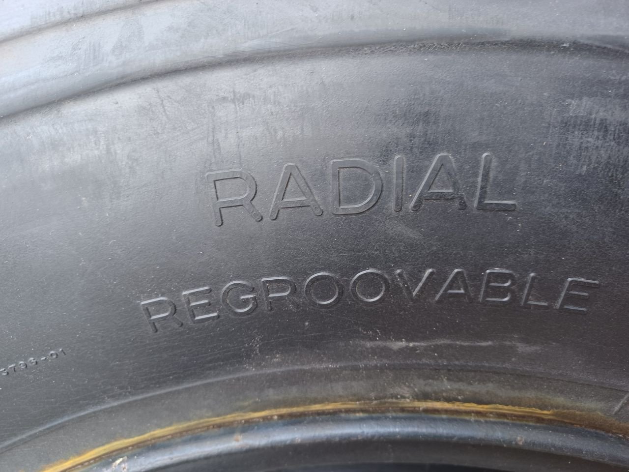 Reifen des Typs Sonstige Michelin banden ongebruikt Michelin banden ongebruikt michelin XZL 335-80 -R 20, Neumaschine in Mariahout (Bild 4)