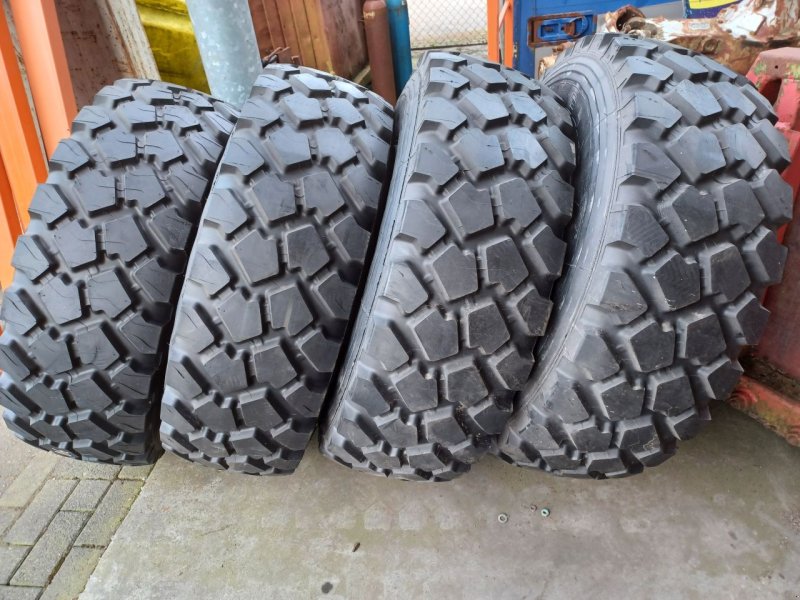 Reifen typu Sonstige Michelin banden ongebruikt Michelin banden ongebruikt michelin XZL 335-80 -R 20, Neumaschine v Mariahout (Obrázok 1)
