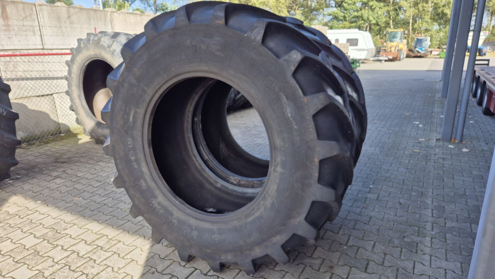 Reifen typu Sonstige Michelin XM28 710/70R38 met 16-32mm, Gebrauchtmaschine v Schoonebeek (Obrázek 3)