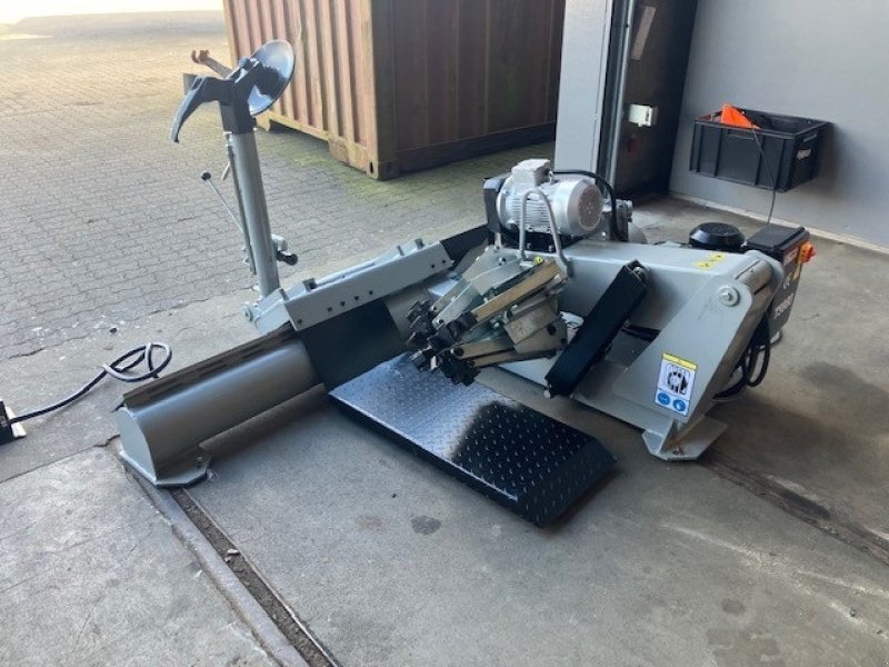 Reifen typu Sonstige NY GRUBBER T5980 Dækmaskine, Gebrauchtmaschine v Børkop (Obrázek 1)