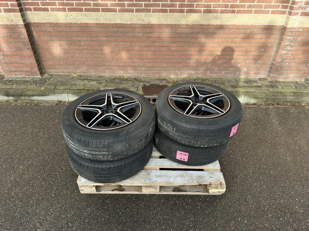 Reifen типа Sonstige Onbekend, Gebrauchtmaschine в Beverwijk (Фотография 1)