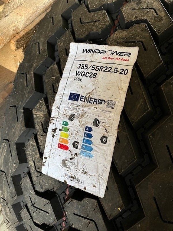 Reifen des Typs Sonstige Reifen 385/55 R22.5-20 WG C28 158 E, Neumaschine in Ebersbach (Bild 2)