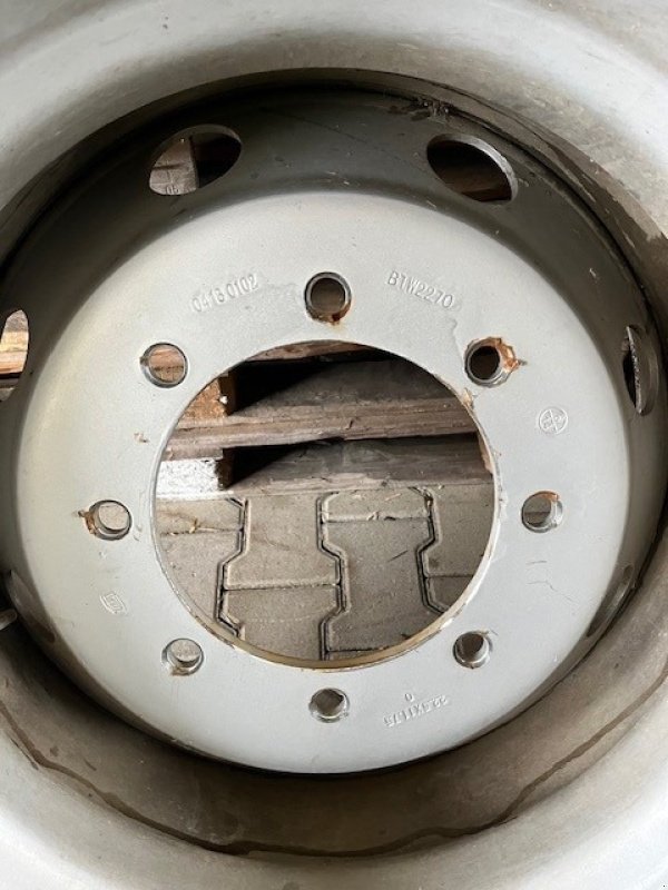 Reifen des Typs Sonstige Reifen 385/55 R22.5-20 WG C28 158 E, Neumaschine in Ebersbach (Bild 3)