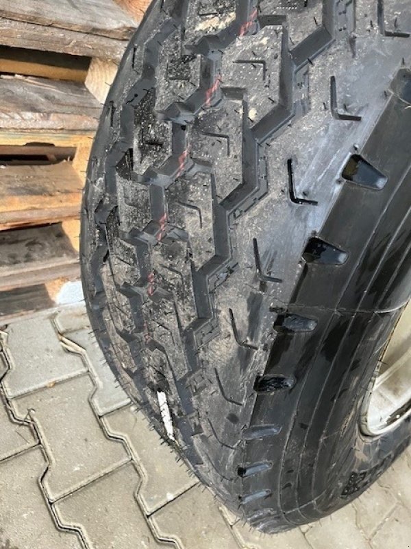 Reifen des Typs Sonstige Reifen 385/55 R22.5-20 WG C28 158 E, Neumaschine in Ebersbach (Bild 8)