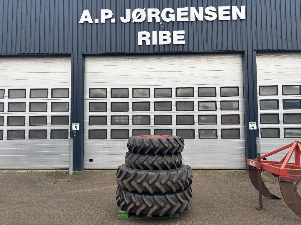 Reifen типа Sonstige Sprøjtehjul 420/85R38 og 13.6-28, Gebrauchtmaschine в Ribe (Фотография 1)