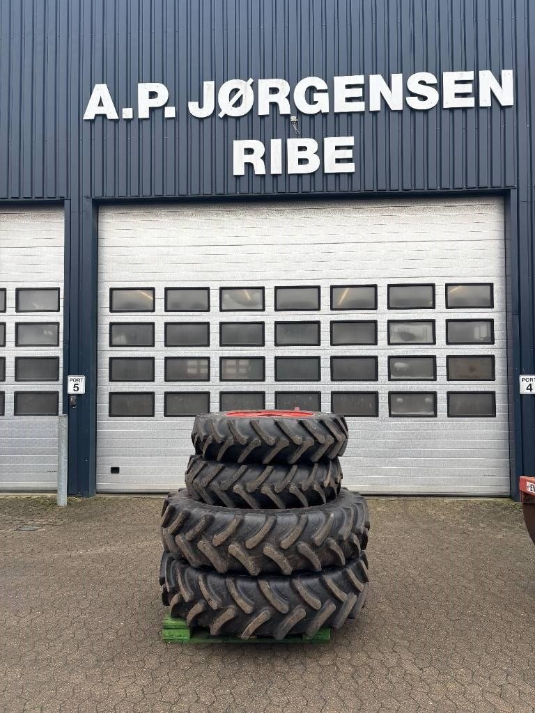 Reifen типа Sonstige Sprøjtehjul 420/85R38 og 13.6-28, Gebrauchtmaschine в Ribe (Фотография 2)