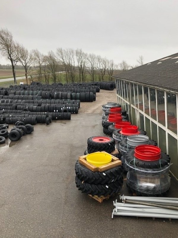 Reifen typu Sonstige Stort udvalg af tvillinghjul på lager, Gebrauchtmaschine v Rødekro (Obrázek 2)