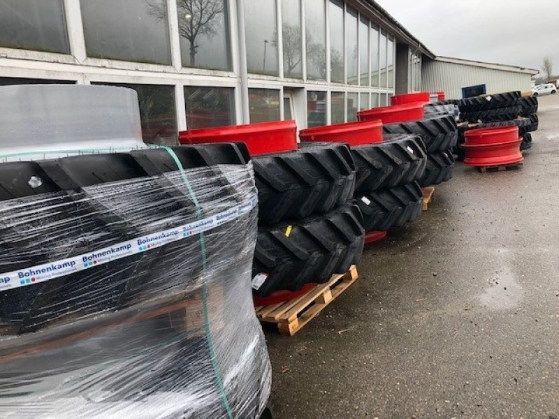 Reifen от тип Sonstige Stort udvalg af tvillinghjul på lager, Gebrauchtmaschine в Rødekro (Снимка 1)