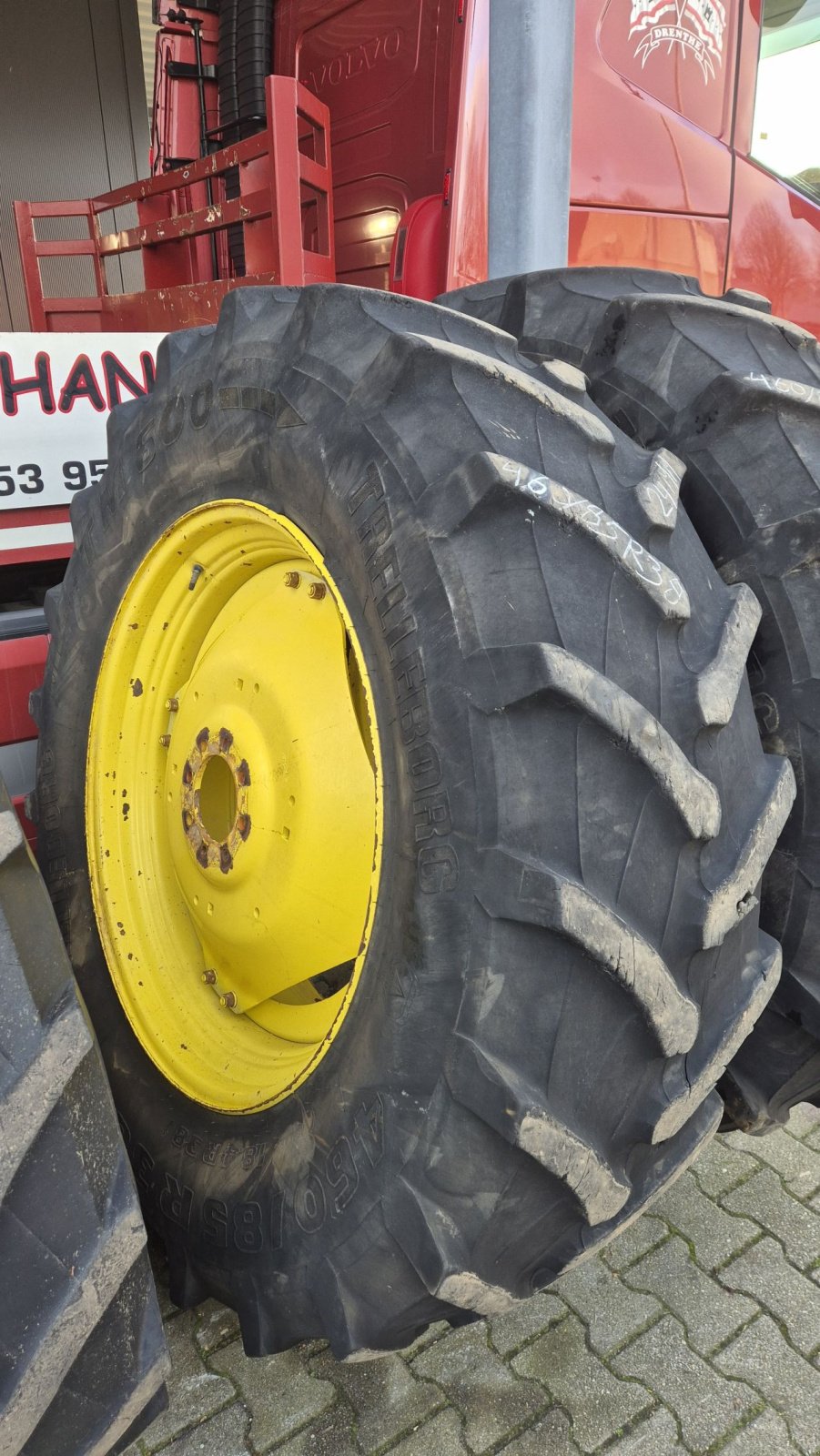 Reifen of the type Sonstige Trelleborg op John Deere velgen 460/85R38 en 420/85R24 TM600, Gebrauchtmaschine in Schoonebeek (Picture 2)