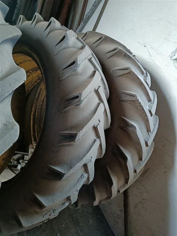 Reifen typu Sonstige Tvillinghjul (13.6 -38), Gebrauchtmaschine v Egtved (Obrázek 1)