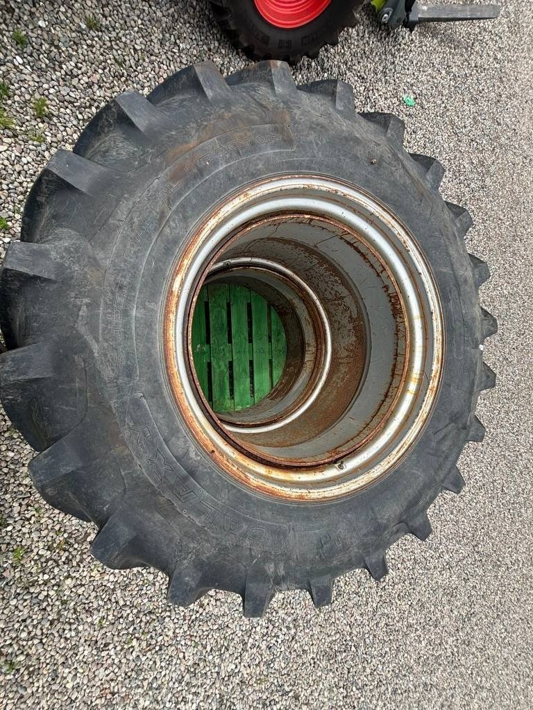 Reifen des Typs Sonstige Tvillinghjul 20.8R42, Gebrauchtmaschine in Ribe (Bild 8)