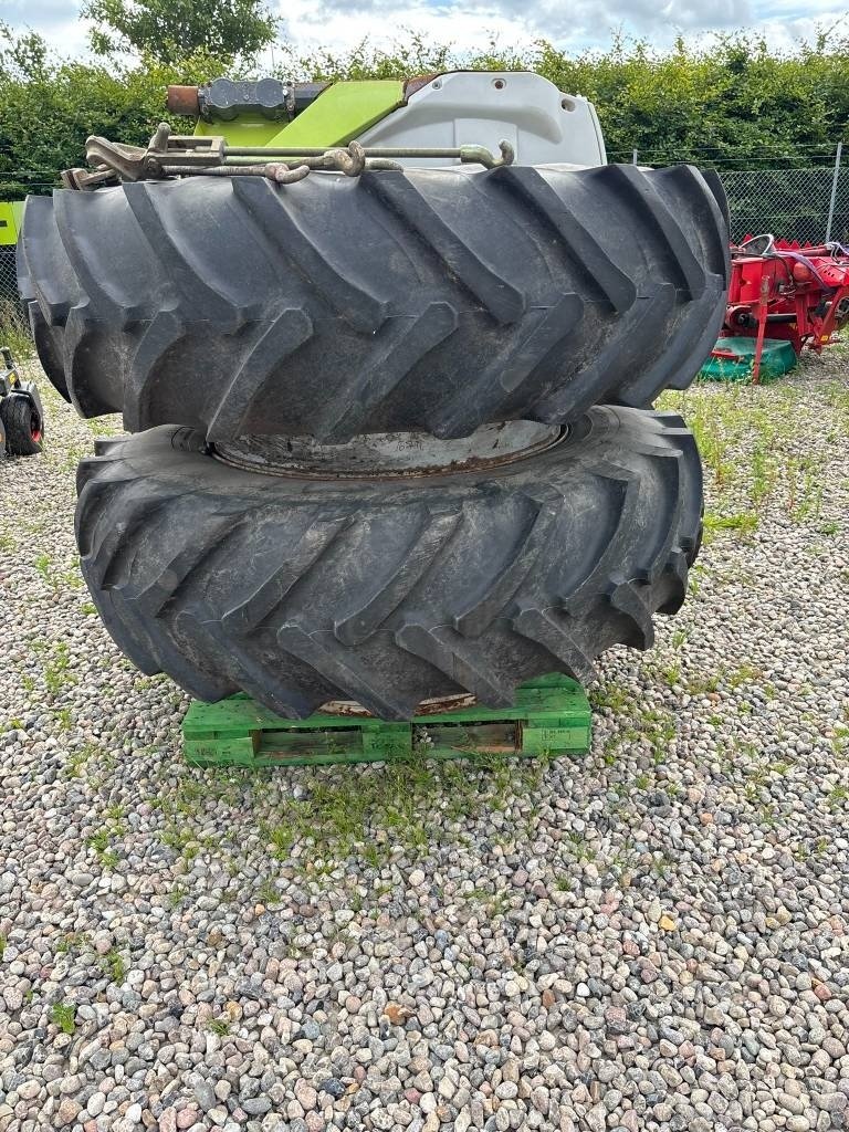 Reifen des Typs Sonstige Tvillinghjul 20.8R42, Gebrauchtmaschine in Ribe (Bild 2)