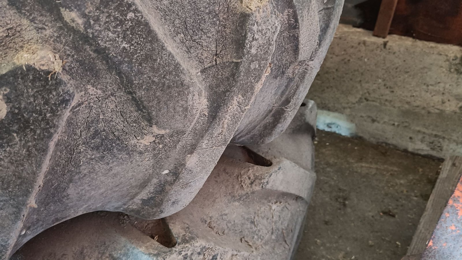 Reifen des Typs Sonstige Tvillinghjul 5 arme 18.4-38, Gebrauchtmaschine in Egtved (Bild 2)