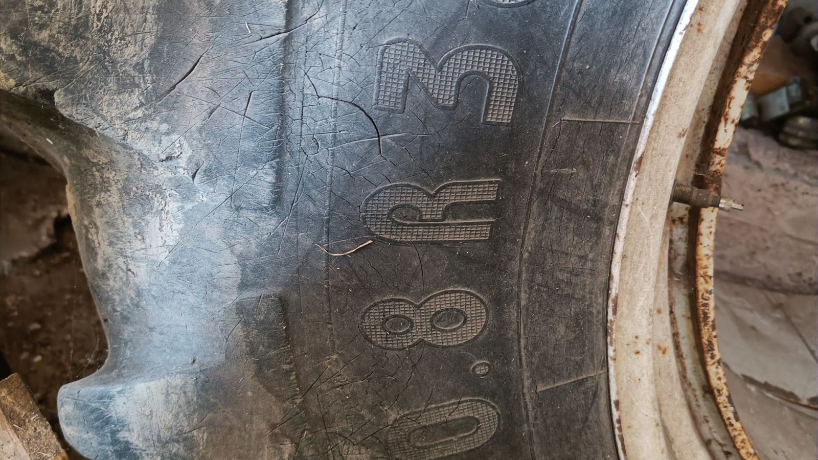 Reifen типа Sonstige Tvillinghjul  Bag 20.8R 38 4lås pr hjul, Gebrauchtmaschine в Egtved (Фотография 2)